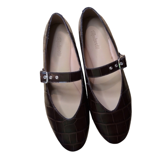 Madewell Shoes - Madewell Remy Mary Jane Flat croc-stamped leather adjustable buckle strap size 8
